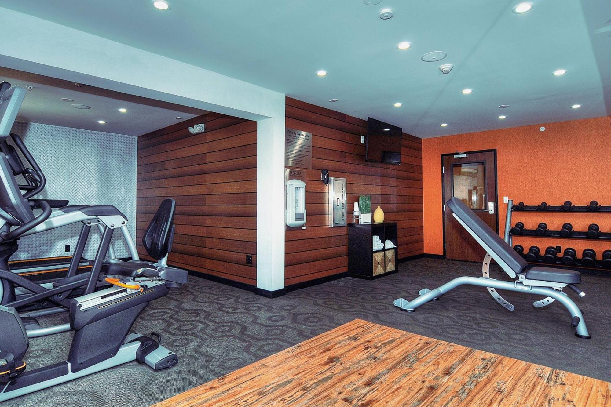 Fairfield Inn & Suites By Marriott Los Angeles רוזמיד מראה חיצוני תמונה