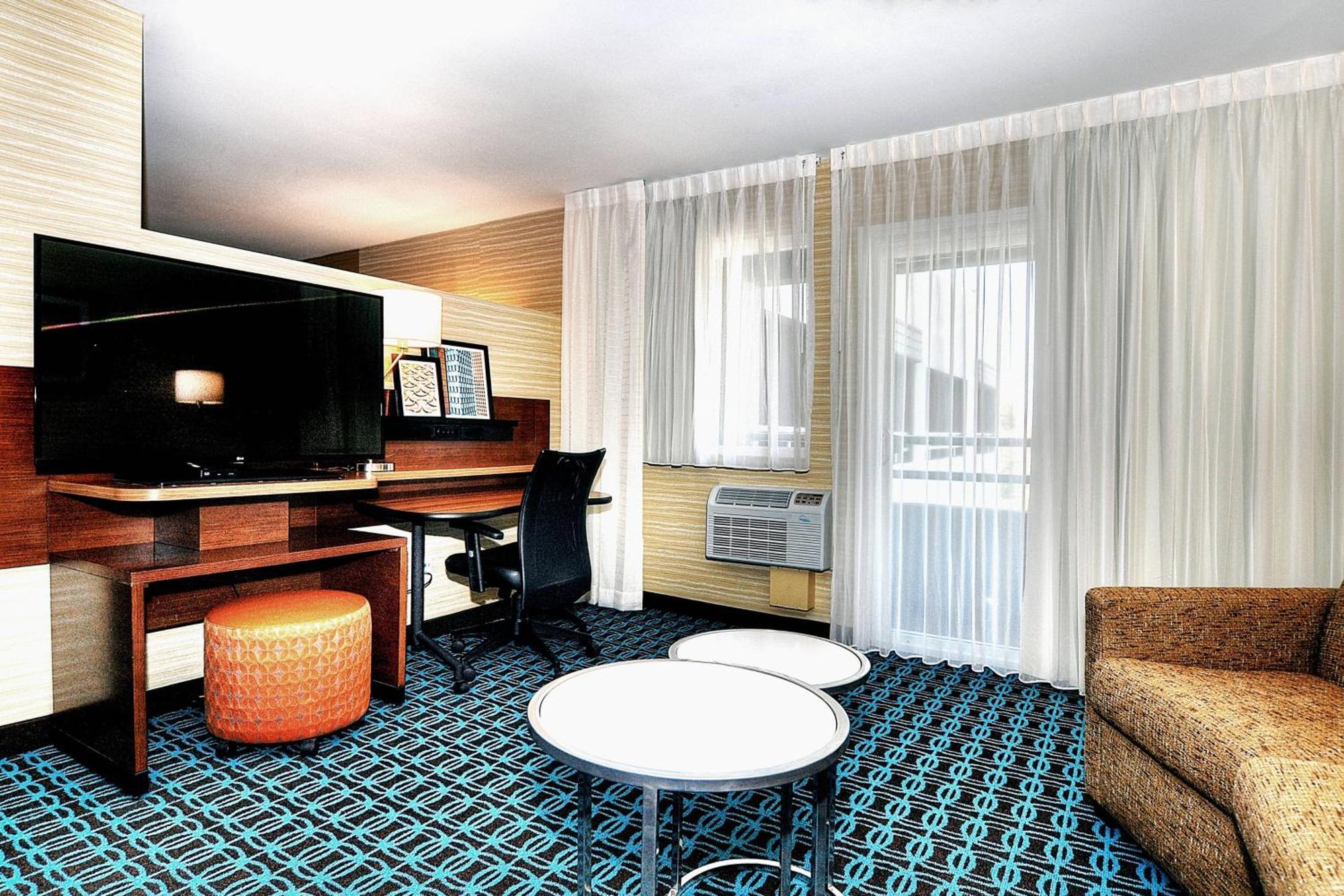 Fairfield Inn & Suites By Marriott Los Angeles רוזמיד מראה חיצוני תמונה