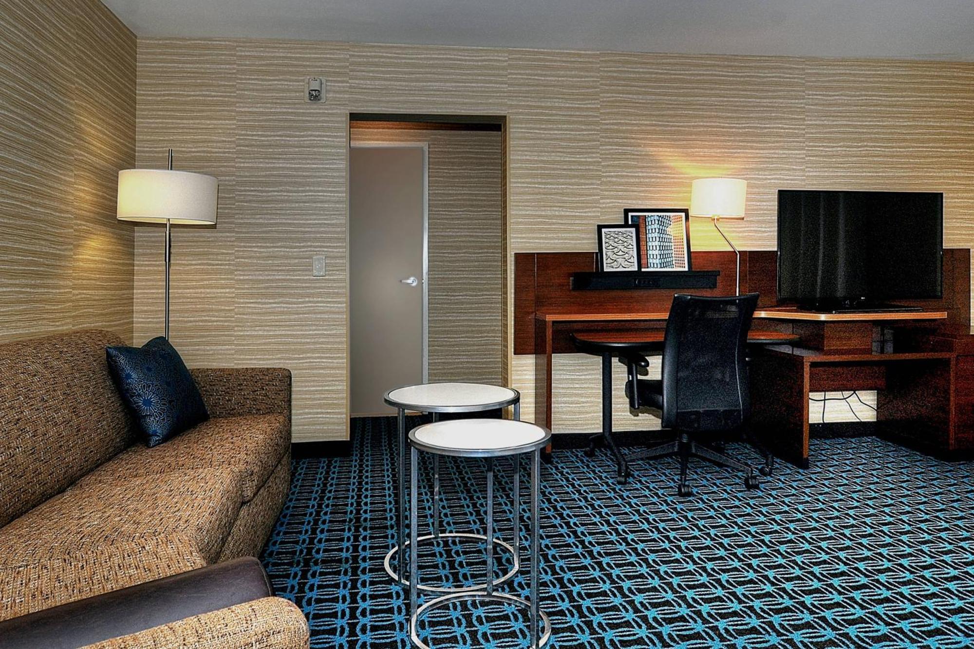 Fairfield Inn & Suites By Marriott Los Angeles רוזמיד מראה חיצוני תמונה