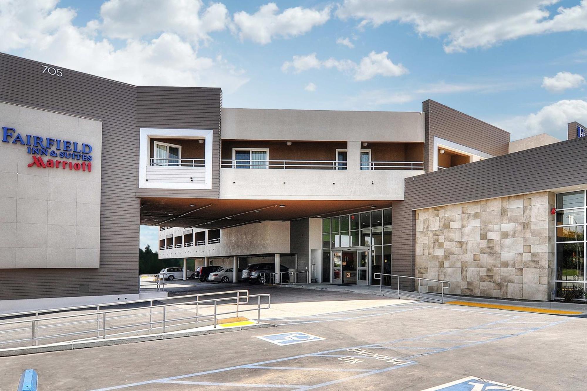 Fairfield Inn & Suites By Marriott Los Angeles רוזמיד מראה חיצוני תמונה